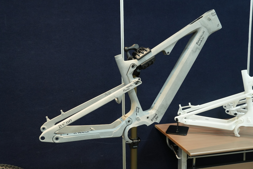 Дзвоники у формі пончиків